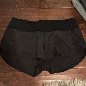 Speed up black lulu shorts